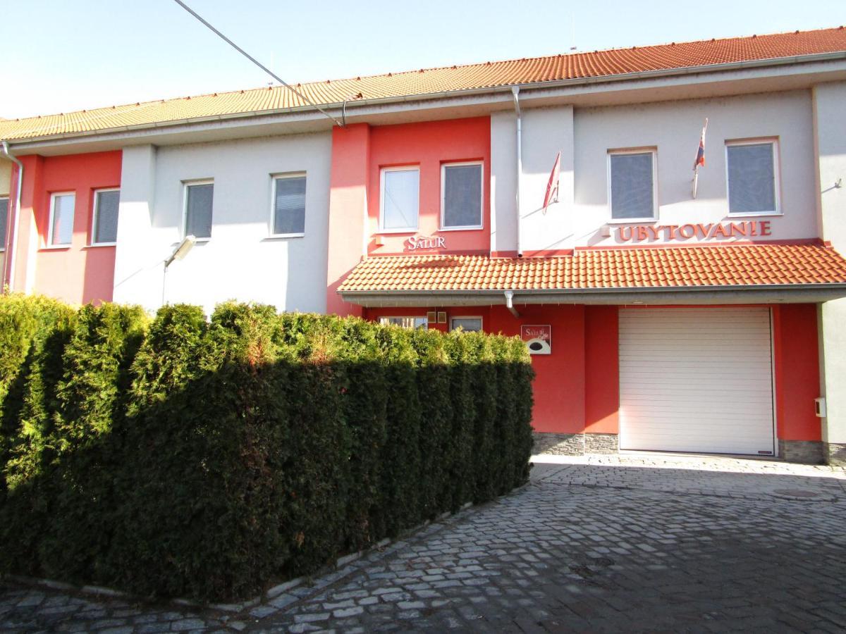 Nové Zámky Salur B&B 외부 사진